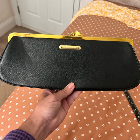 Handbags - Vintage 1970s Black Leather Clutch